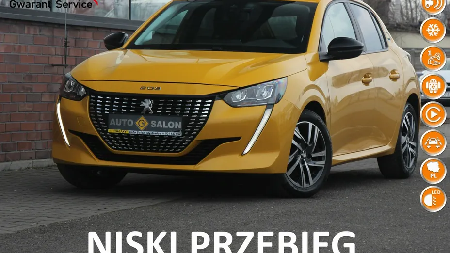 PEUGEOT 208 -