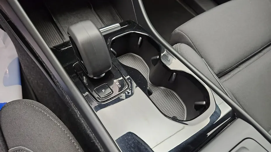VOLVO XC40 -