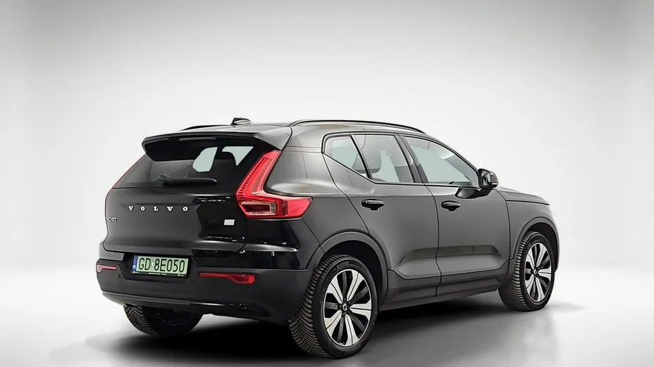 VOLVO XC40 -
