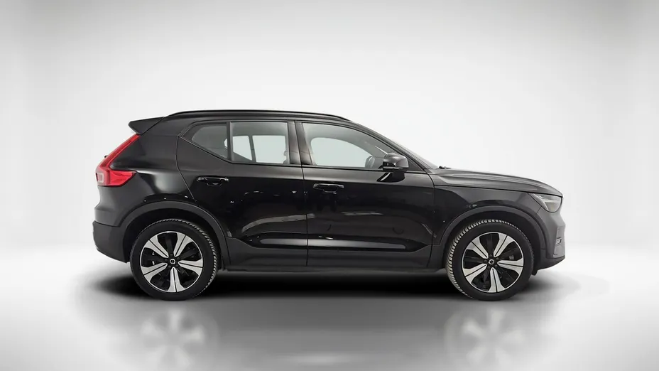 VOLVO XC40 -