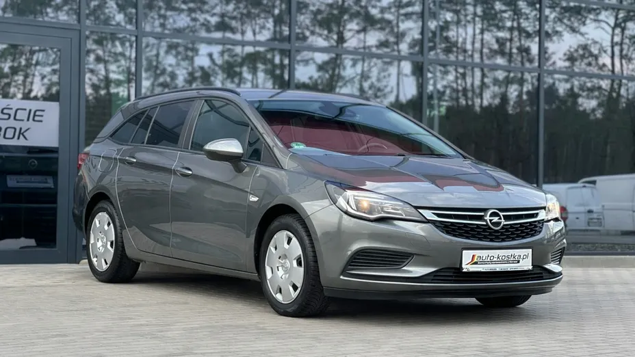 OPEL Astra -