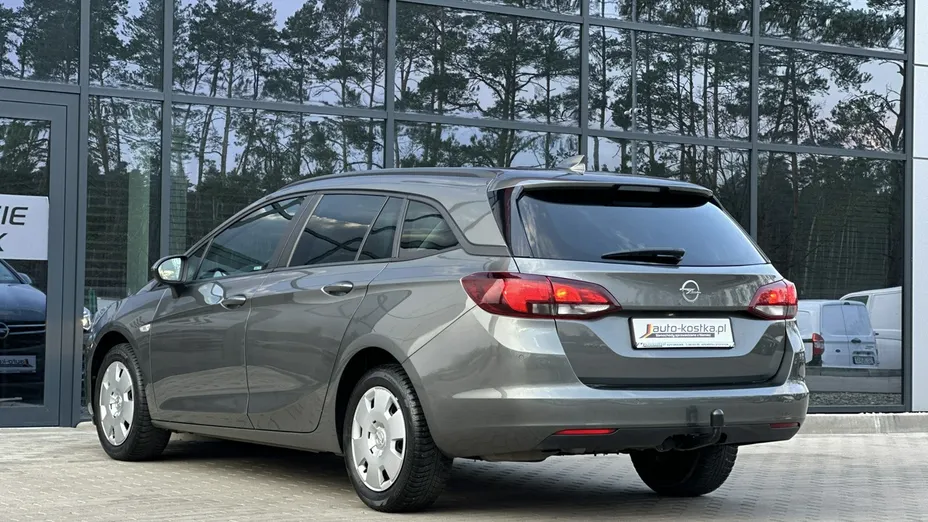 OPEL Astra -