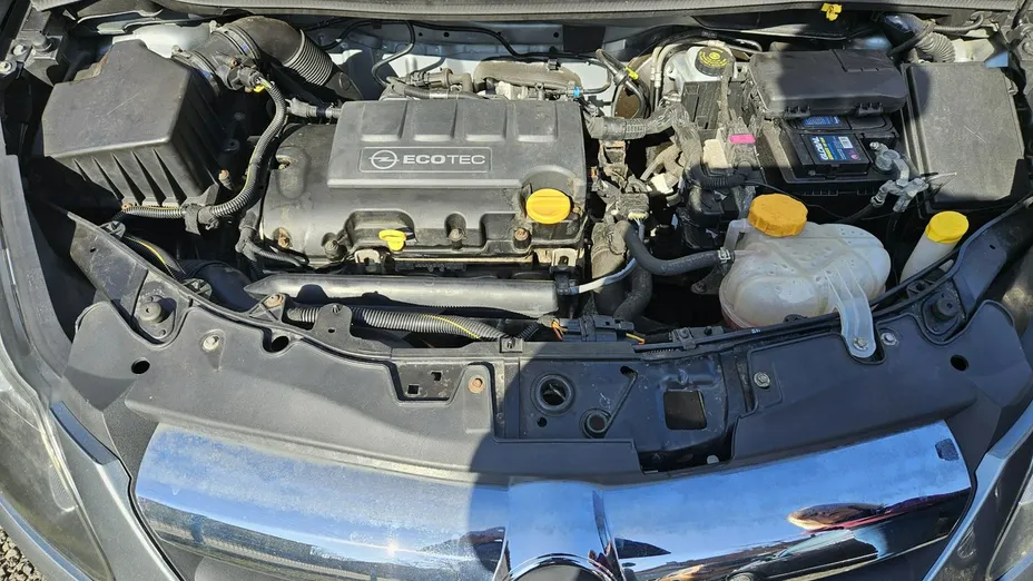 OPEL Corsa -