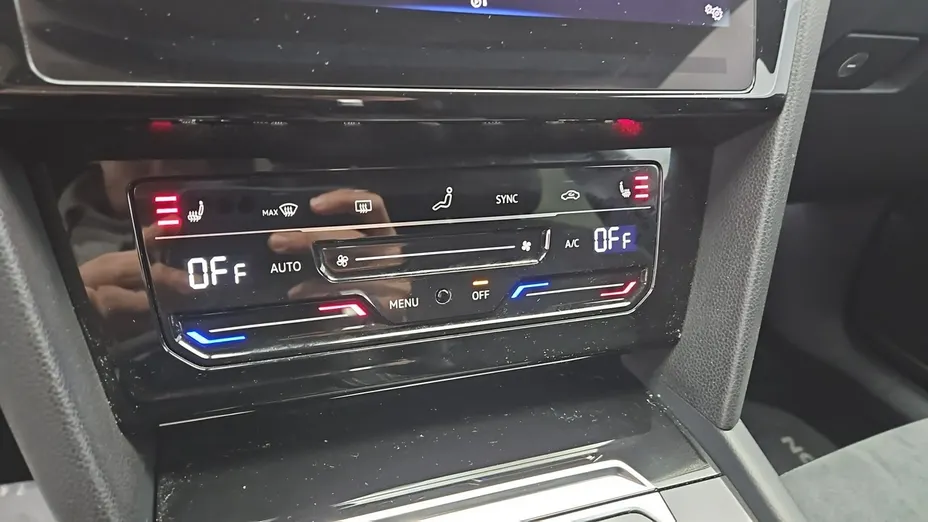 VOLKSWAGEN Arteon -
