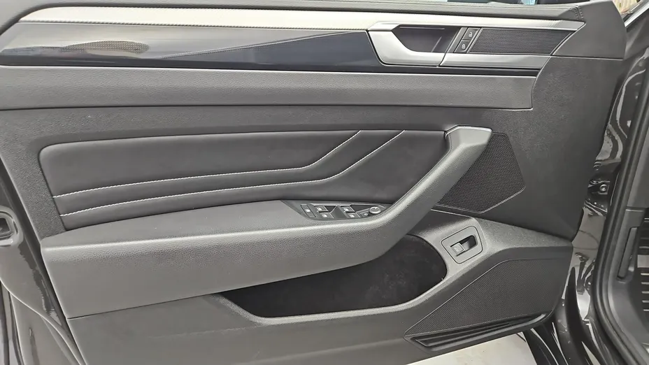 VOLKSWAGEN Arteon -
