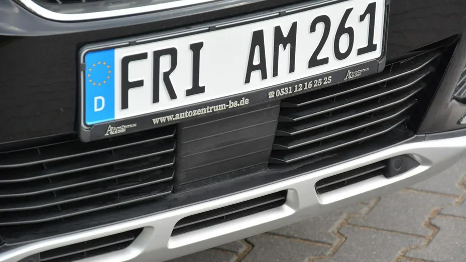 PEUGEOT 3008 -