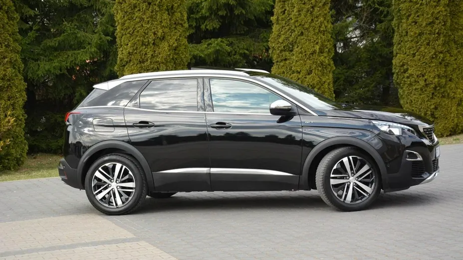 PEUGEOT 3008 -