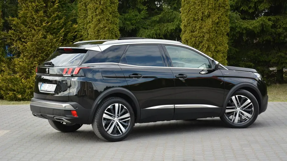 PEUGEOT 3008 -