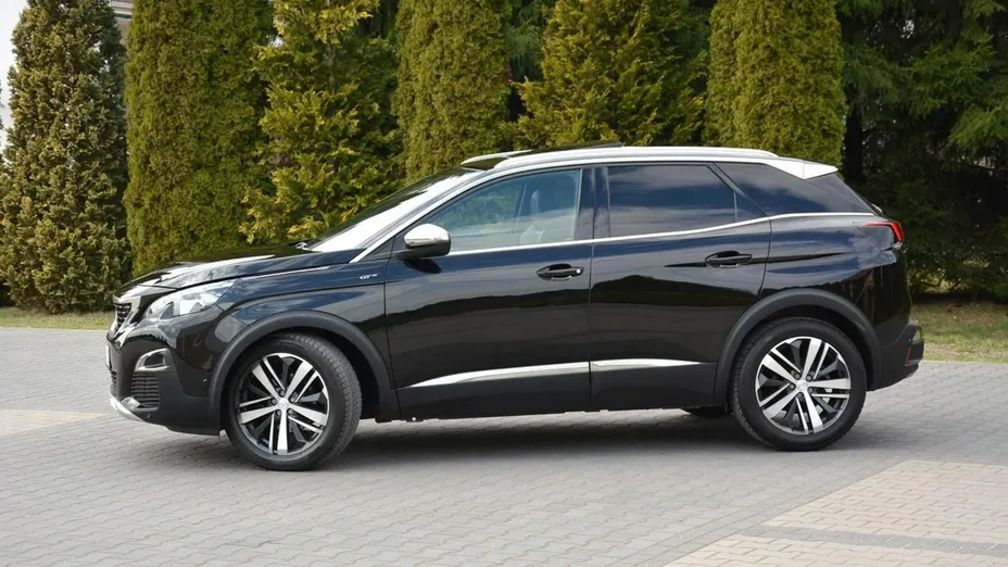 PEUGEOT 3008 -