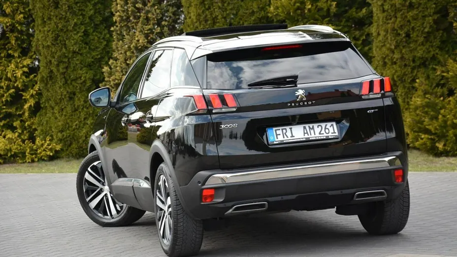 PEUGEOT 3008 -