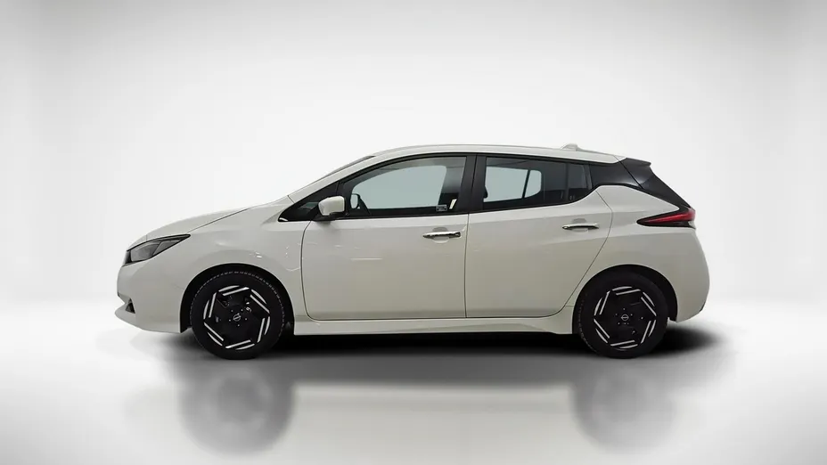 NISSAN Leaf -