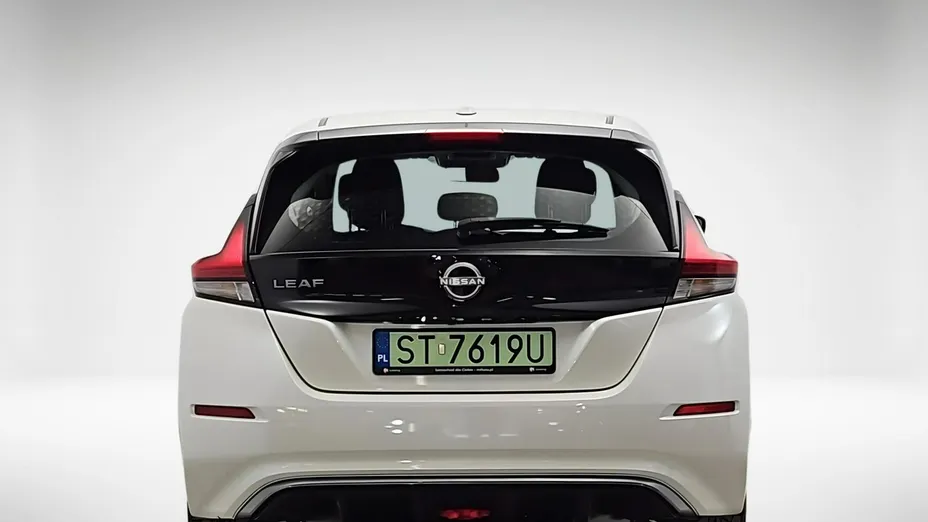 NISSAN Leaf -
