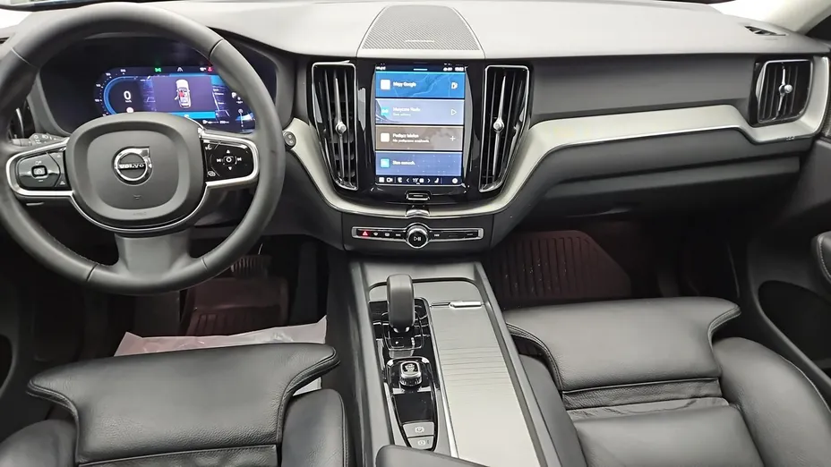 VOLVO XC60 -