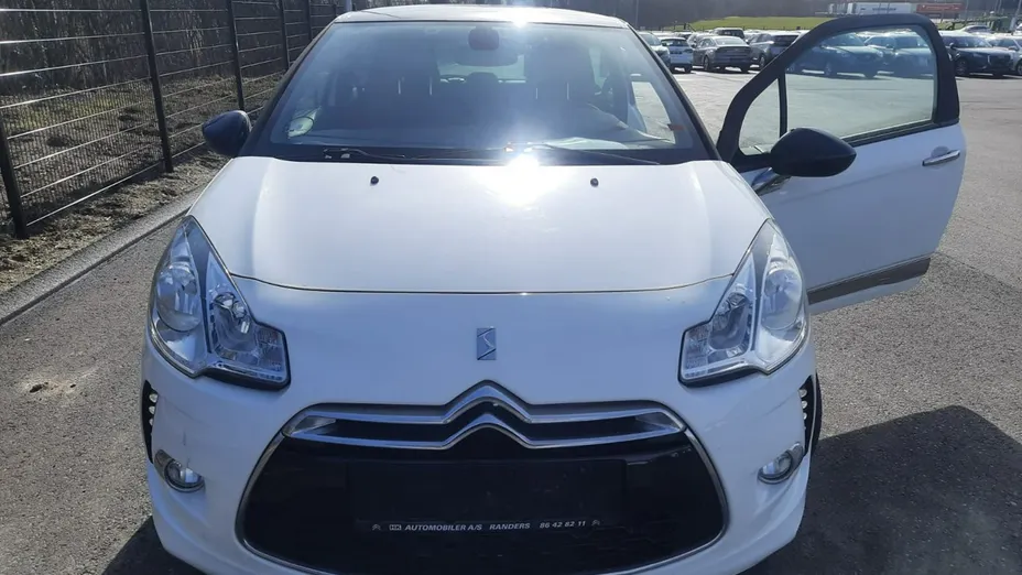CITROEN DS3 -