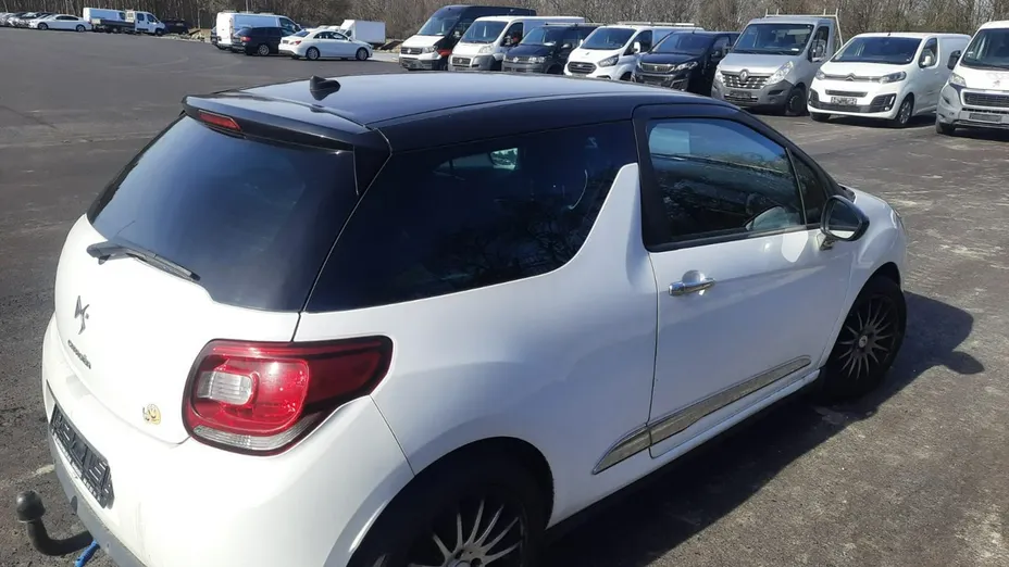 CITROEN DS3 -