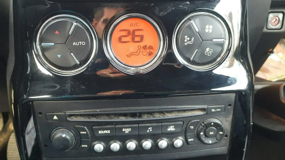 CITROEN DS3 -