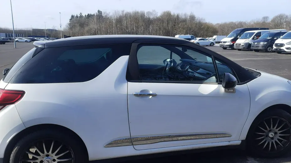 CITROEN DS3 -
