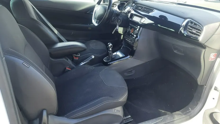 CITROEN DS3 -