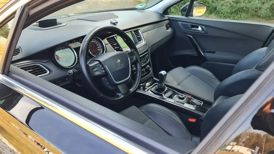PEUGEOT 508 -