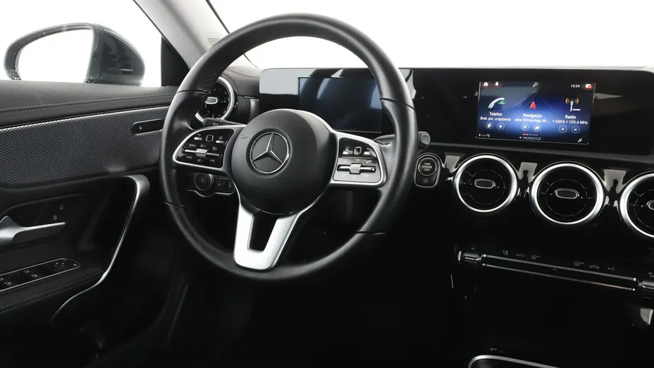 MERCEDES-BENZ CLA -