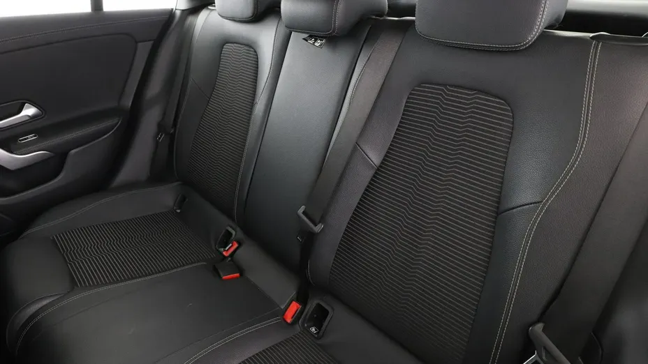 MERCEDES-BENZ CLA -