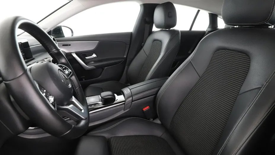 MERCEDES-BENZ CLA -