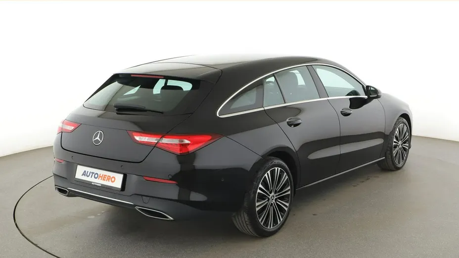 MERCEDES-BENZ CLA -