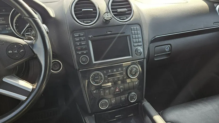 MERCEDES-BENZ GL -