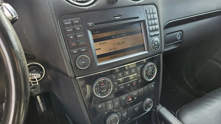 MERCEDES-BENZ GL -