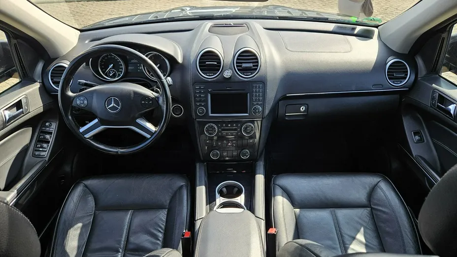 MERCEDES-BENZ GL -