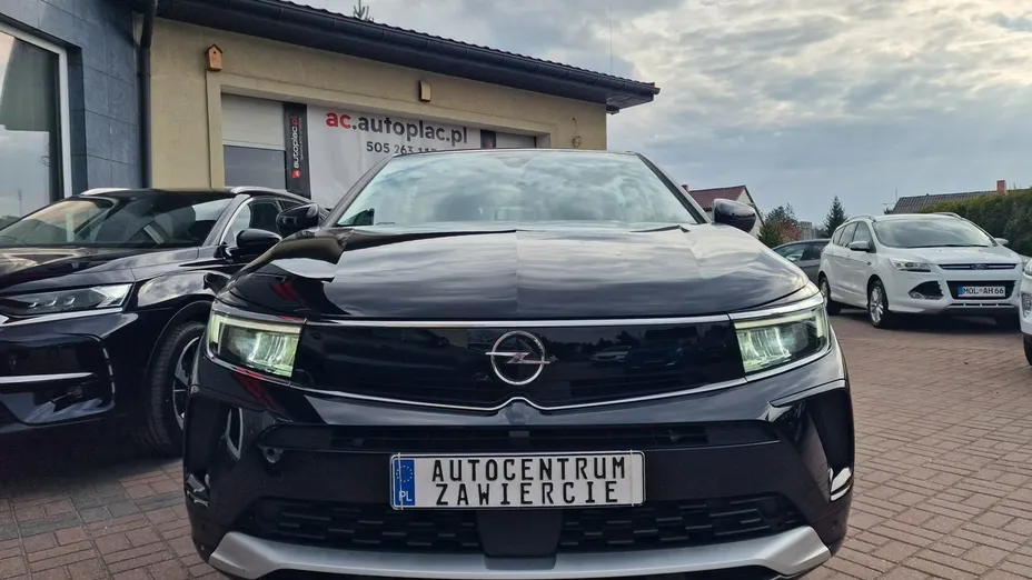 OPEL Grandland X -