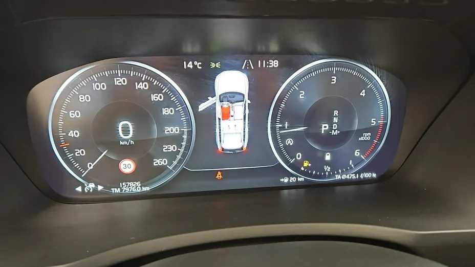 VOLVO XC90 -