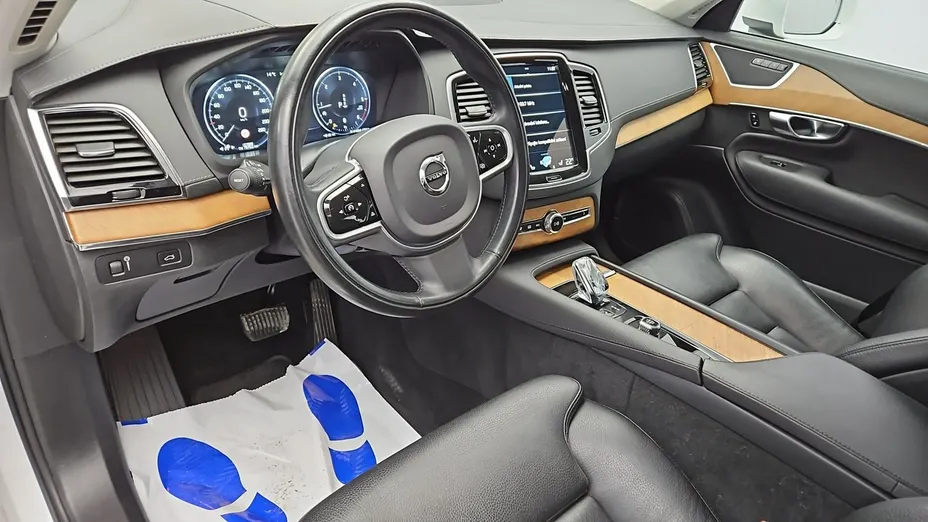 VOLVO XC90 -