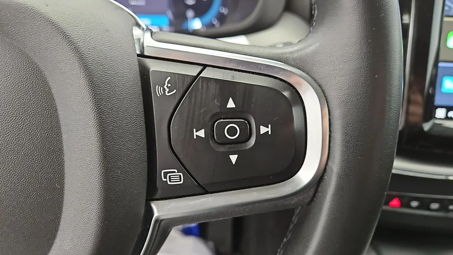 VOLVO XC60 -