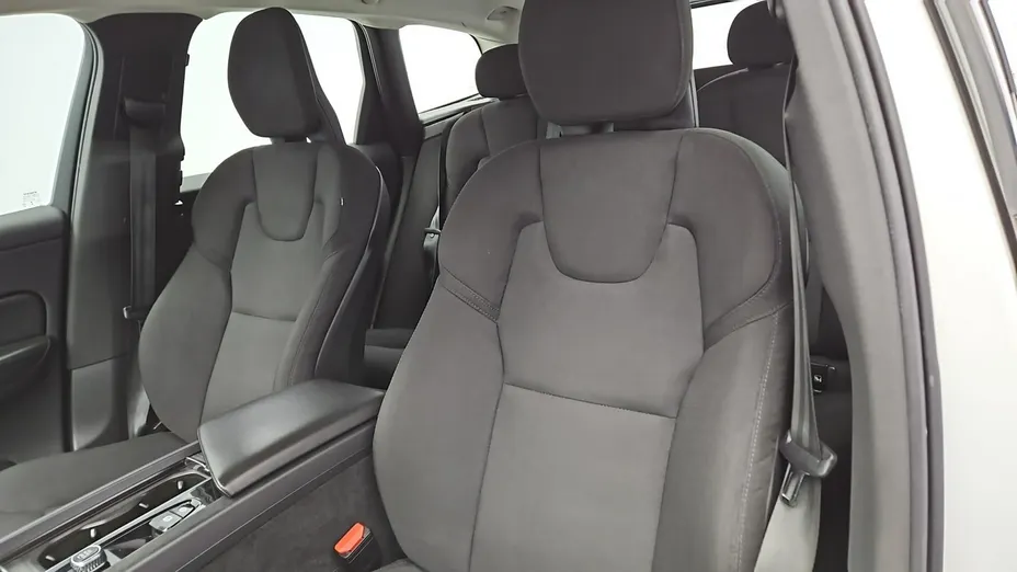 VOLVO XC60 -