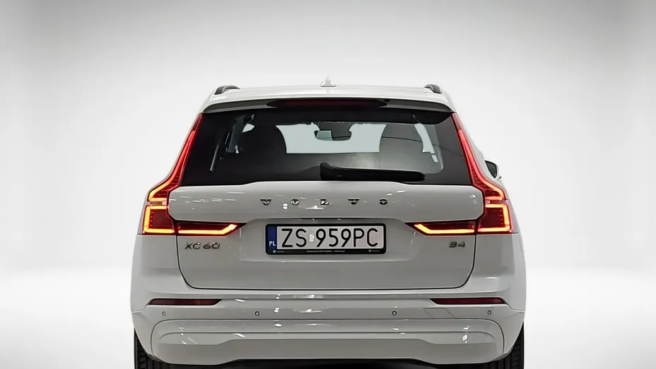 VOLVO XC60 -