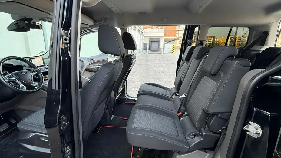 FORD Tourneo Connect -