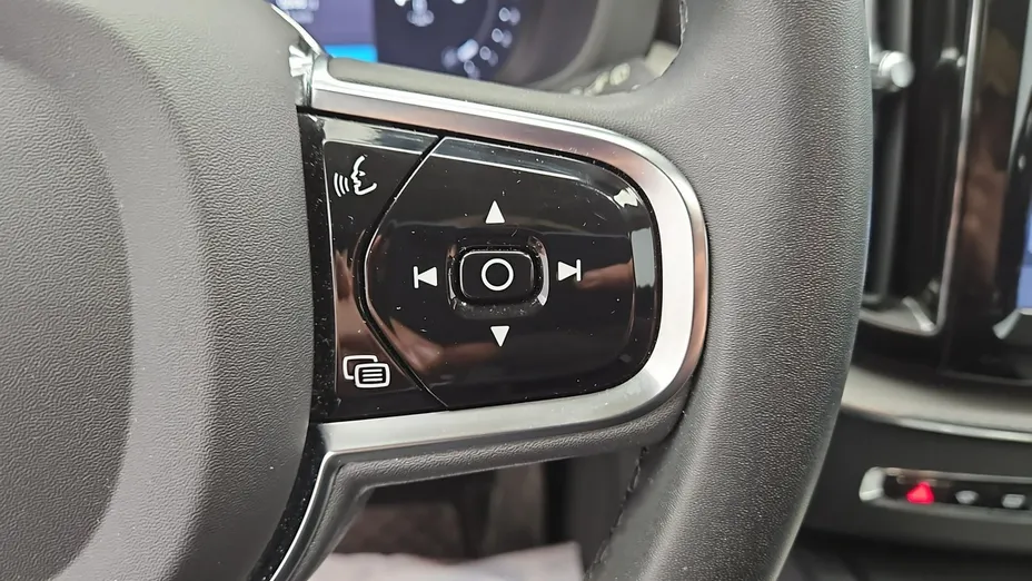 VOLVO XC60 -