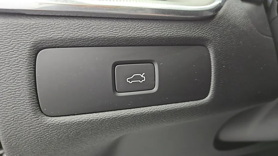 VOLVO XC60 -
