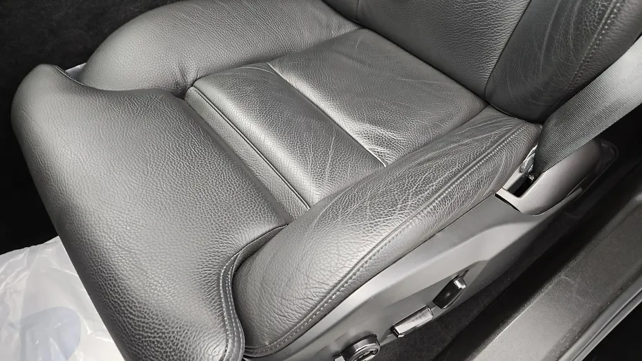 VOLVO XC60 -
