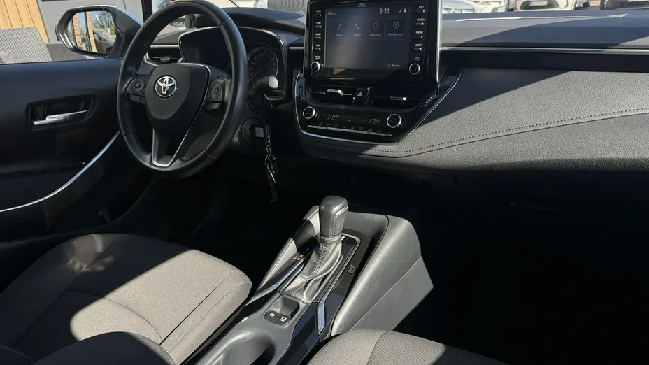 TOYOTA Corolla -