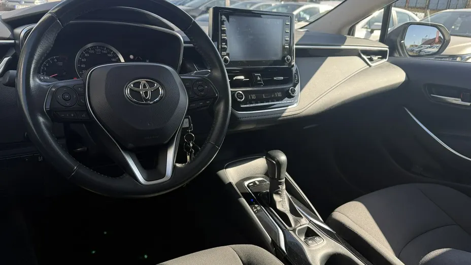 TOYOTA Corolla -