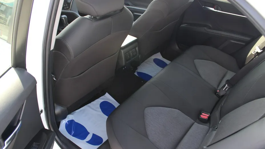 TOYOTA Camry -