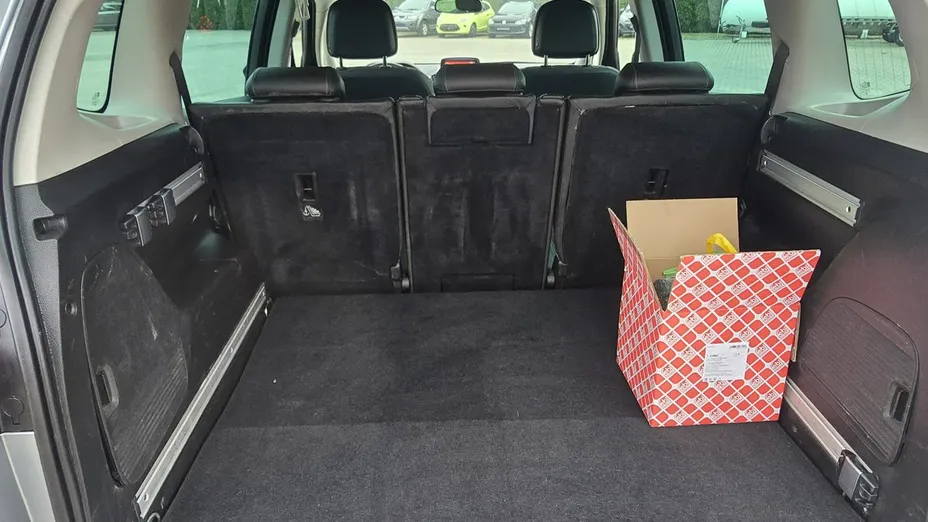 OPEL Zafira -