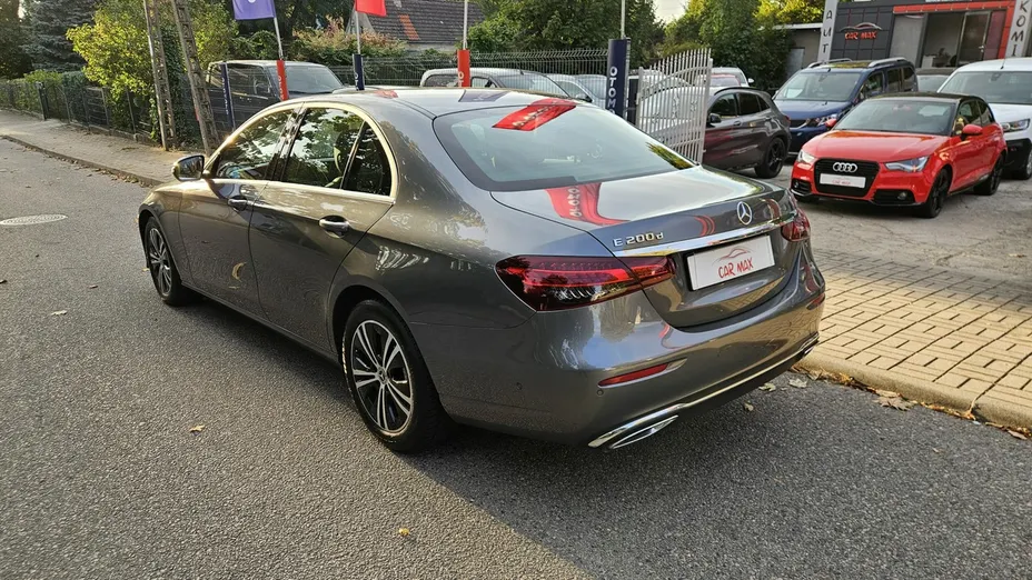 MERCEDES-BENZ E Klasa -