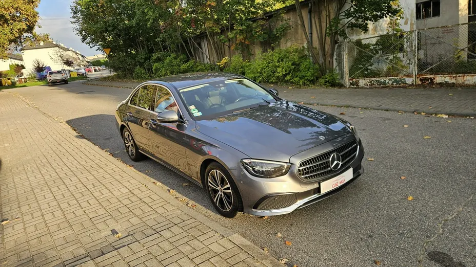 MERCEDES-BENZ E Klasa -