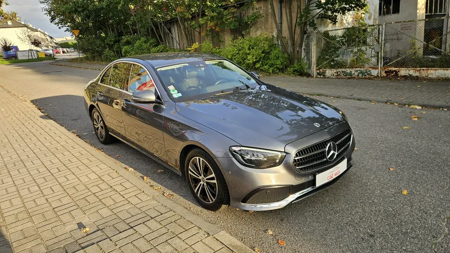 MERCEDES-BENZ E Klasa -