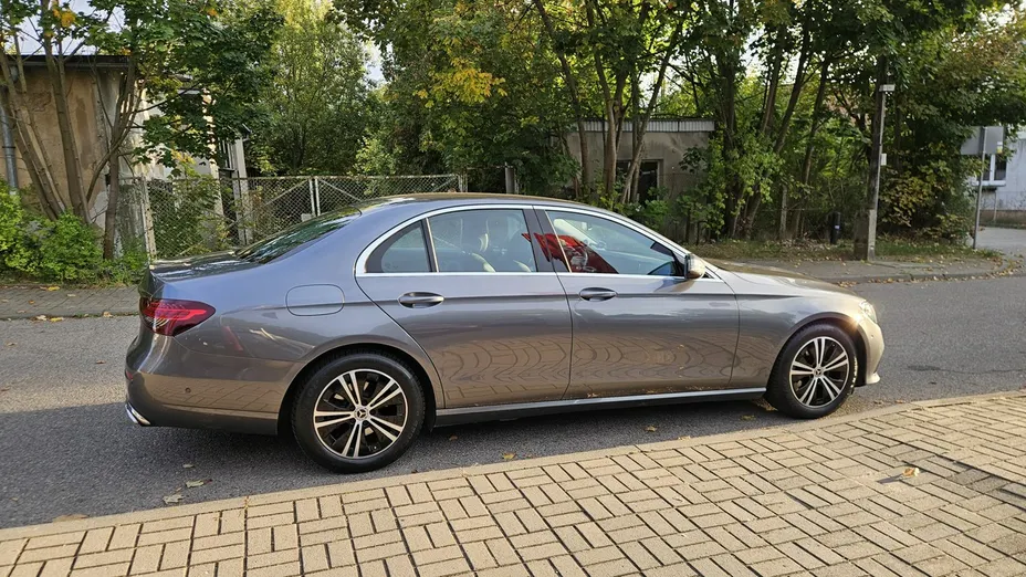 MERCEDES-BENZ E Klasa -