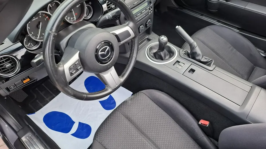 MAZDA MX-5 -
