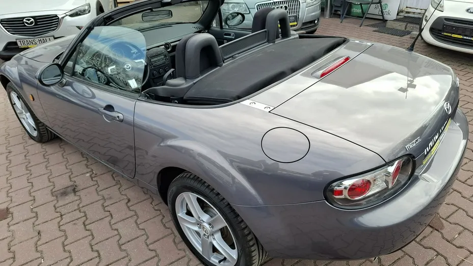 MAZDA MX-5 -